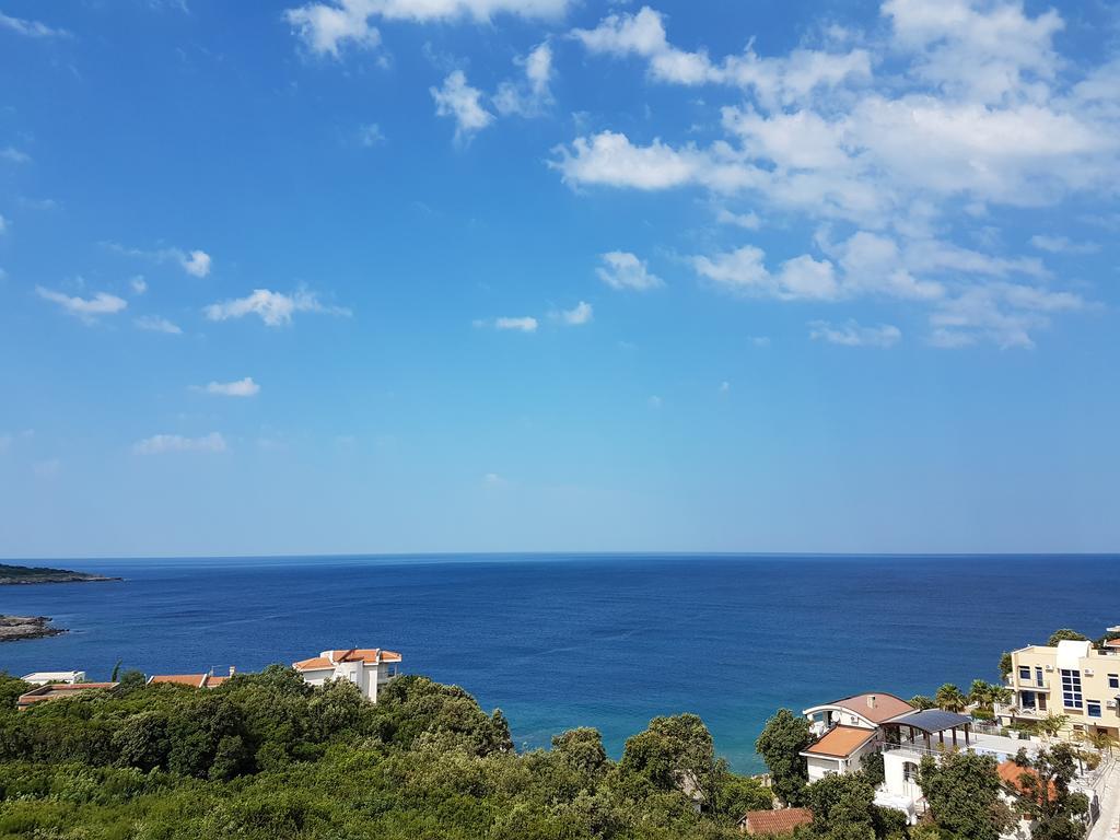 Apartments De Lara Утеха Екстериор снимка