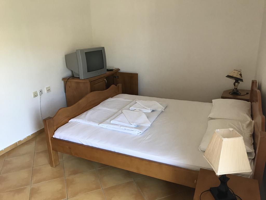 Apartments De Lara Утеха Екстериор снимка