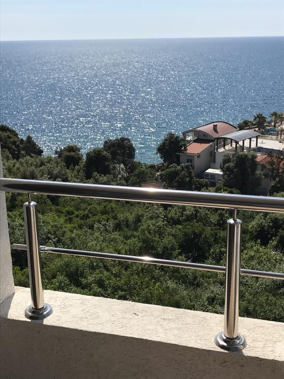 Apartments De Lara Утеха Екстериор снимка