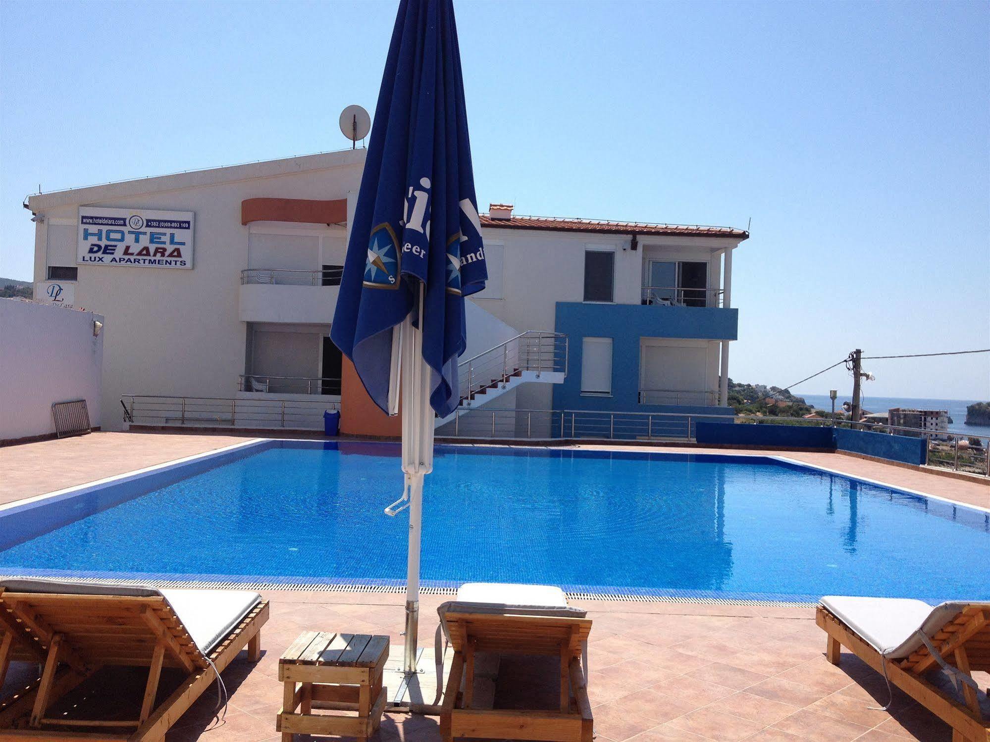 Apartments De Lara Утеха Екстериор снимка
